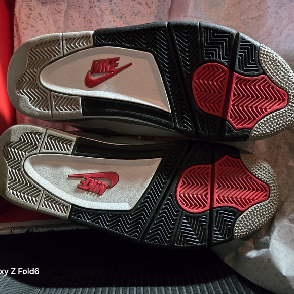 Jordan 4 Retro OG white Cement 2025 - Picture 8 of 10